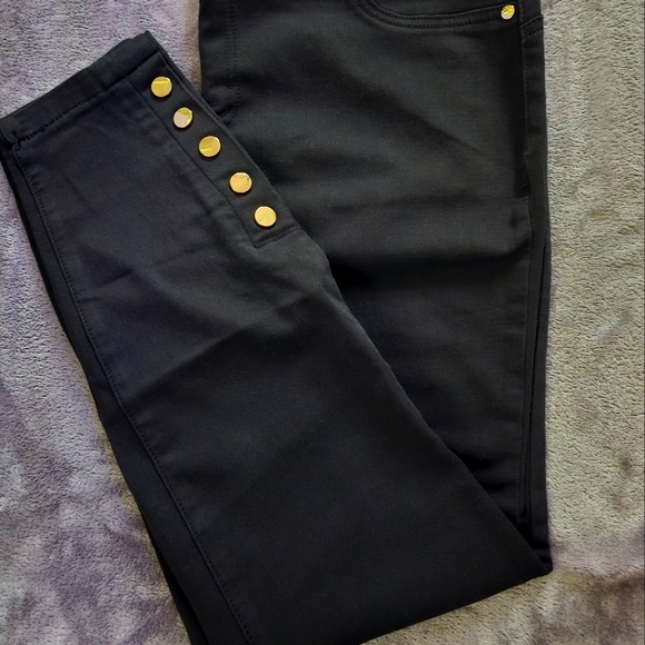 Thalia Sodi Women's Black Jeggings Large | Worn only once | Gold Toned buttons - Picture 8 of 8